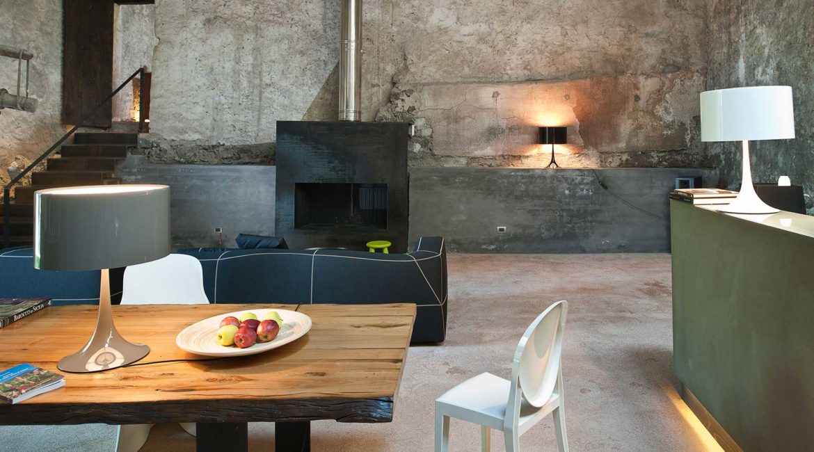 Breakfast room/lounge at the Monaci della Terre Nere