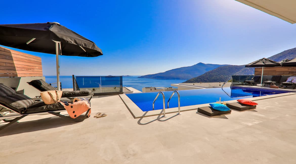 Villa Sweet pool terrace with sea views